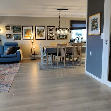 Nearby Bergen, Midtunlia 27d 度假居