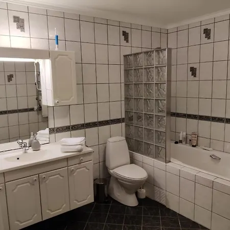 Nearby Bergen, Midtunlia 27d *