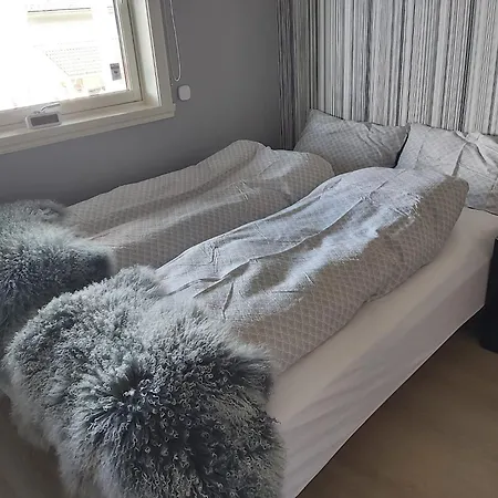 Nearby Bergen, Midtunlia 27d בית נופש